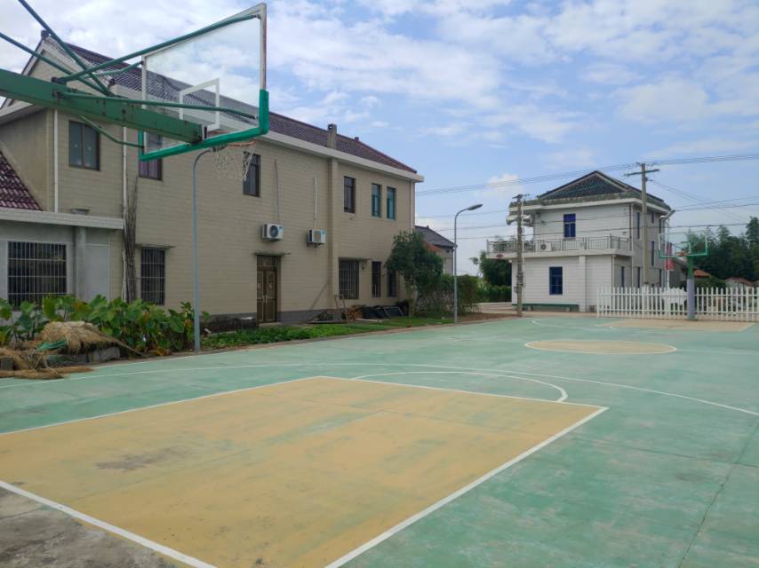 浜東村燈光籃球場