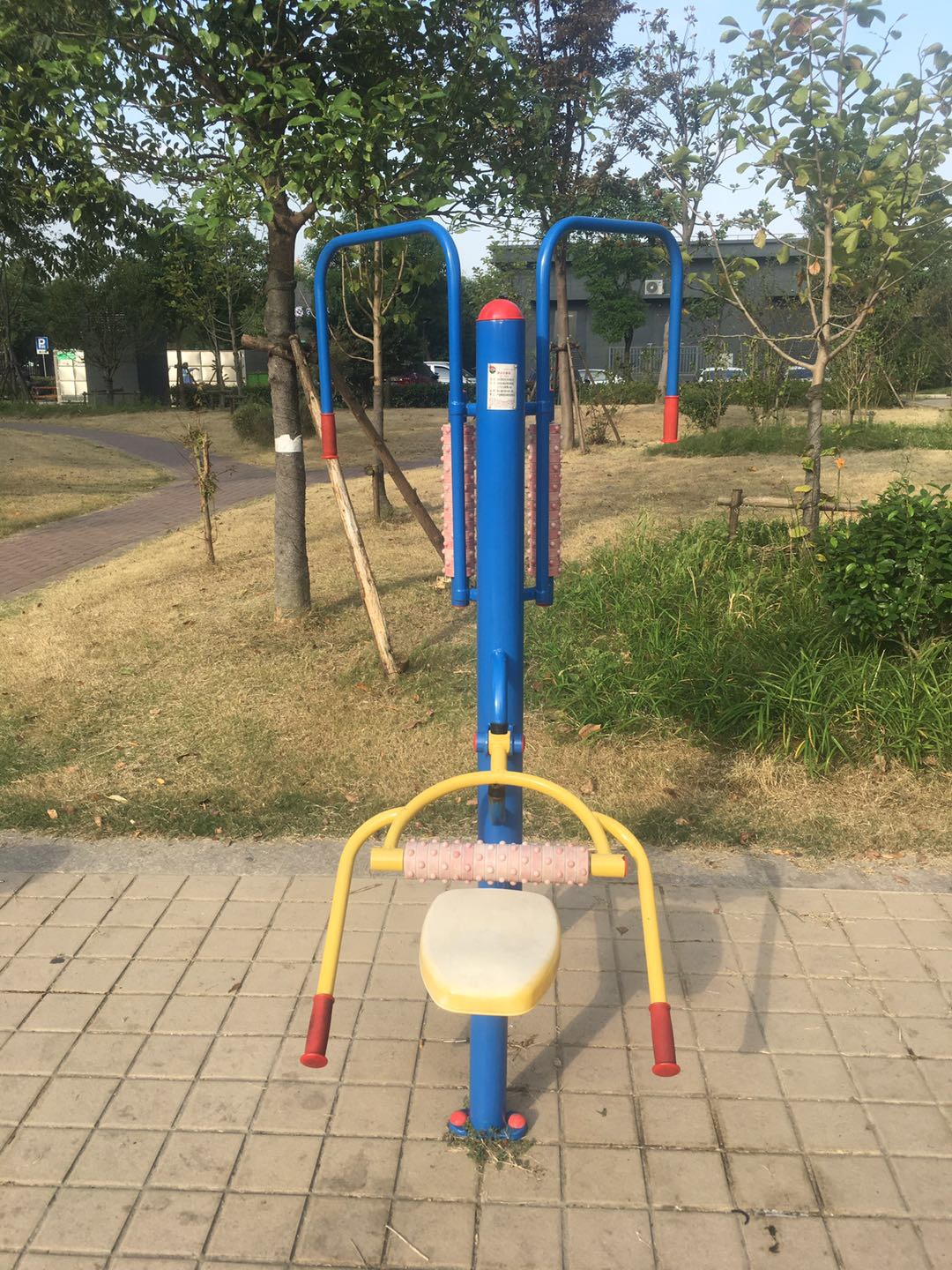 腰背按摩器 腰背按摩器