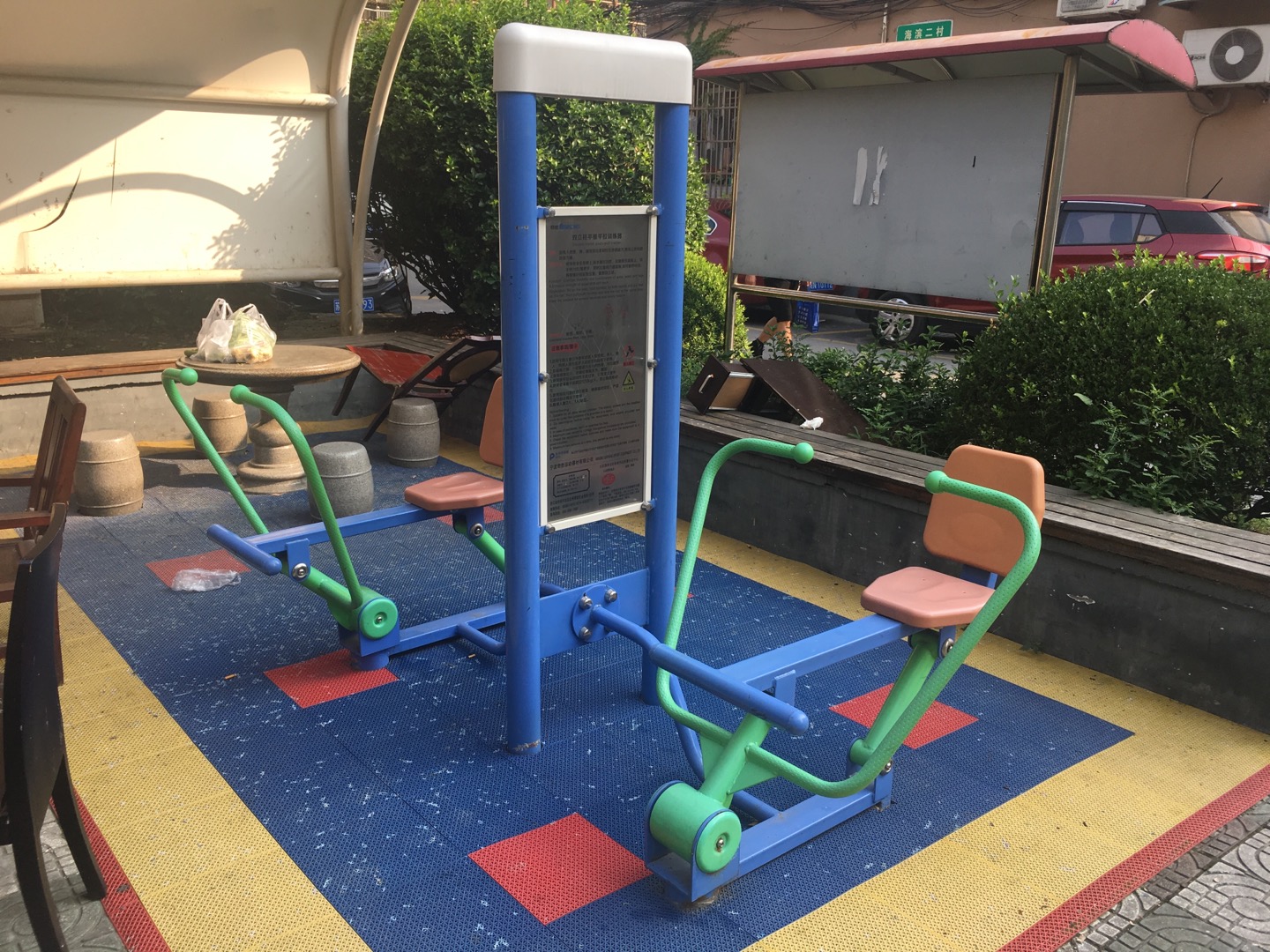 雙立柱平推平拉訓(xùn)練器