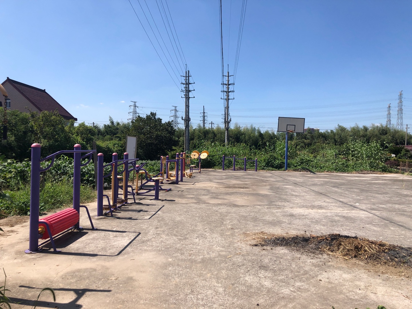 新江村倪界健身點(diǎn)