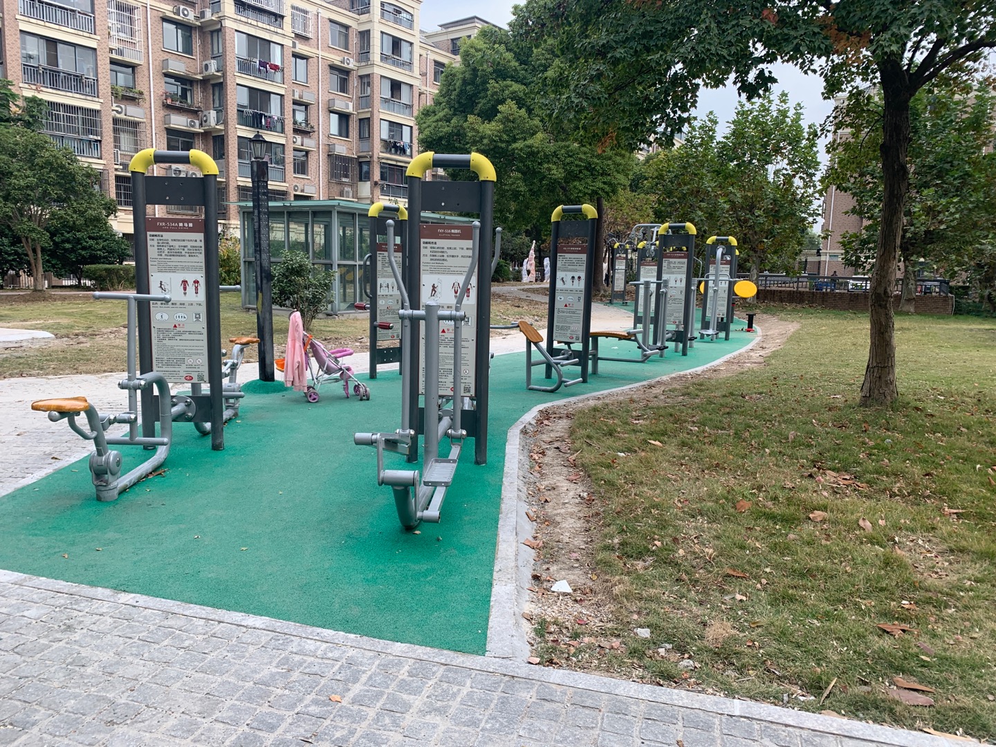 高行鎮(zhèn)高行二居健身苑點3