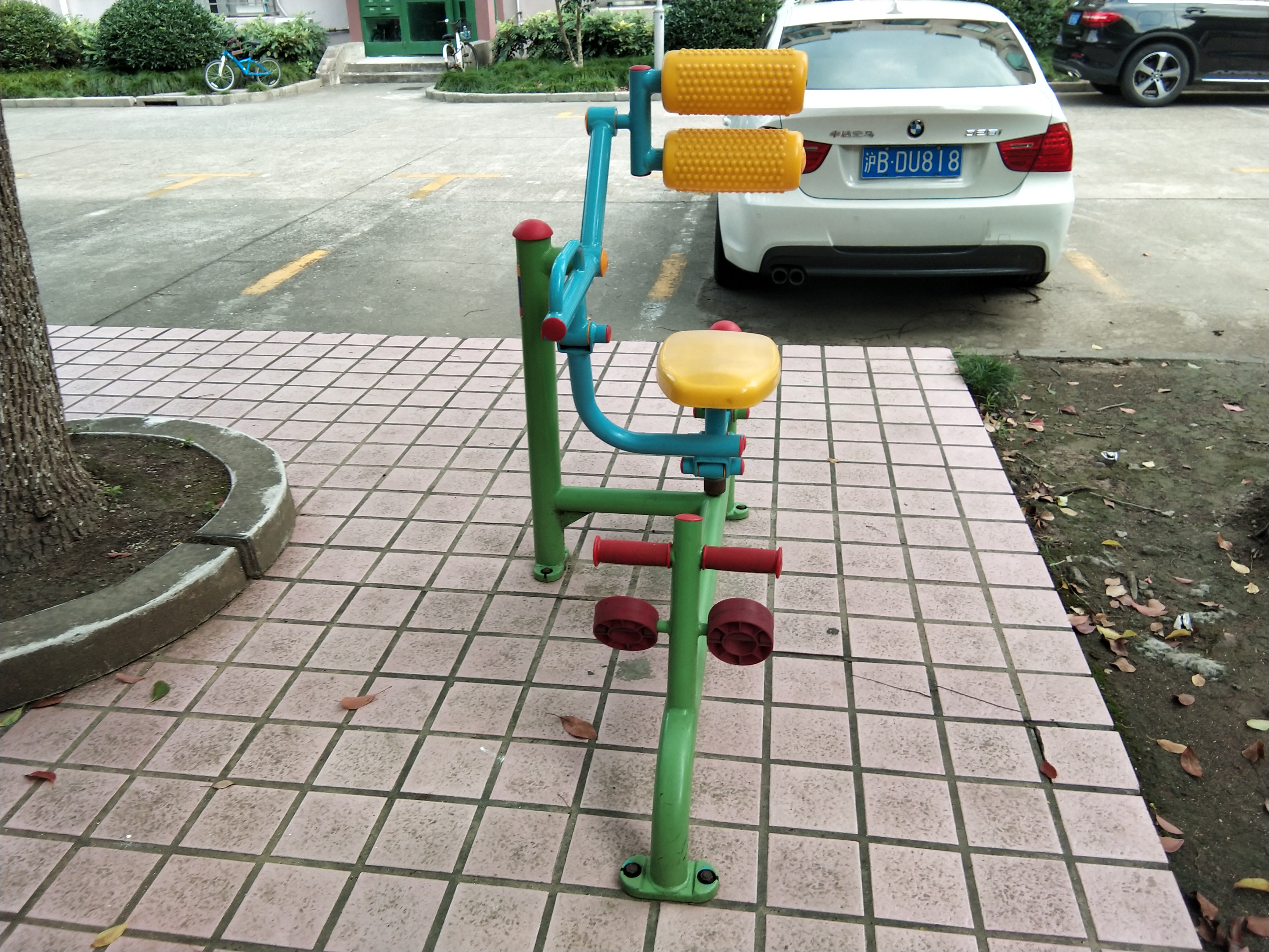 腹背鍛煉器 腹背鍛煉器