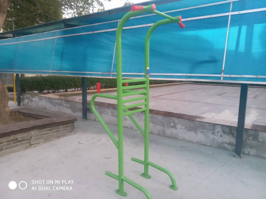 多功能訓(xùn)練器