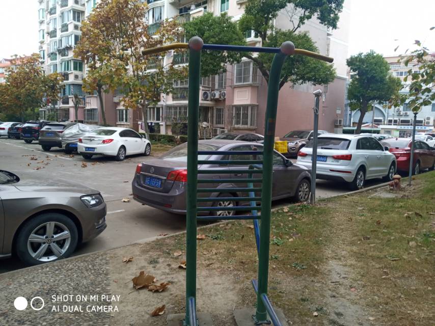 綜合訓(xùn)練器