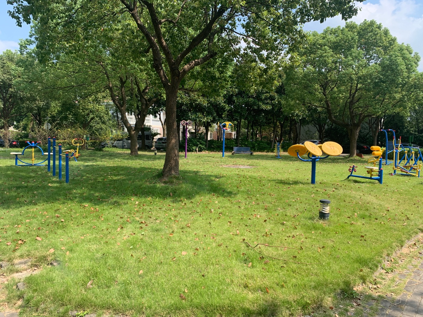 西林花園北區(qū)健身點(diǎn)