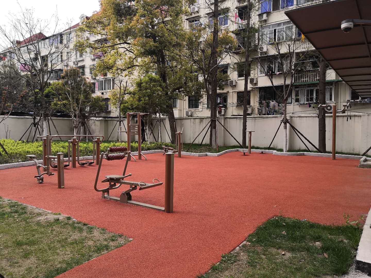 營(yíng)口路889弄市民益智健身點(diǎn)