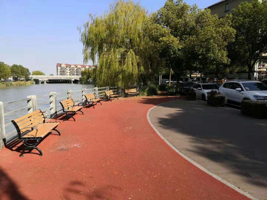 慶新社區(qū)健身步道