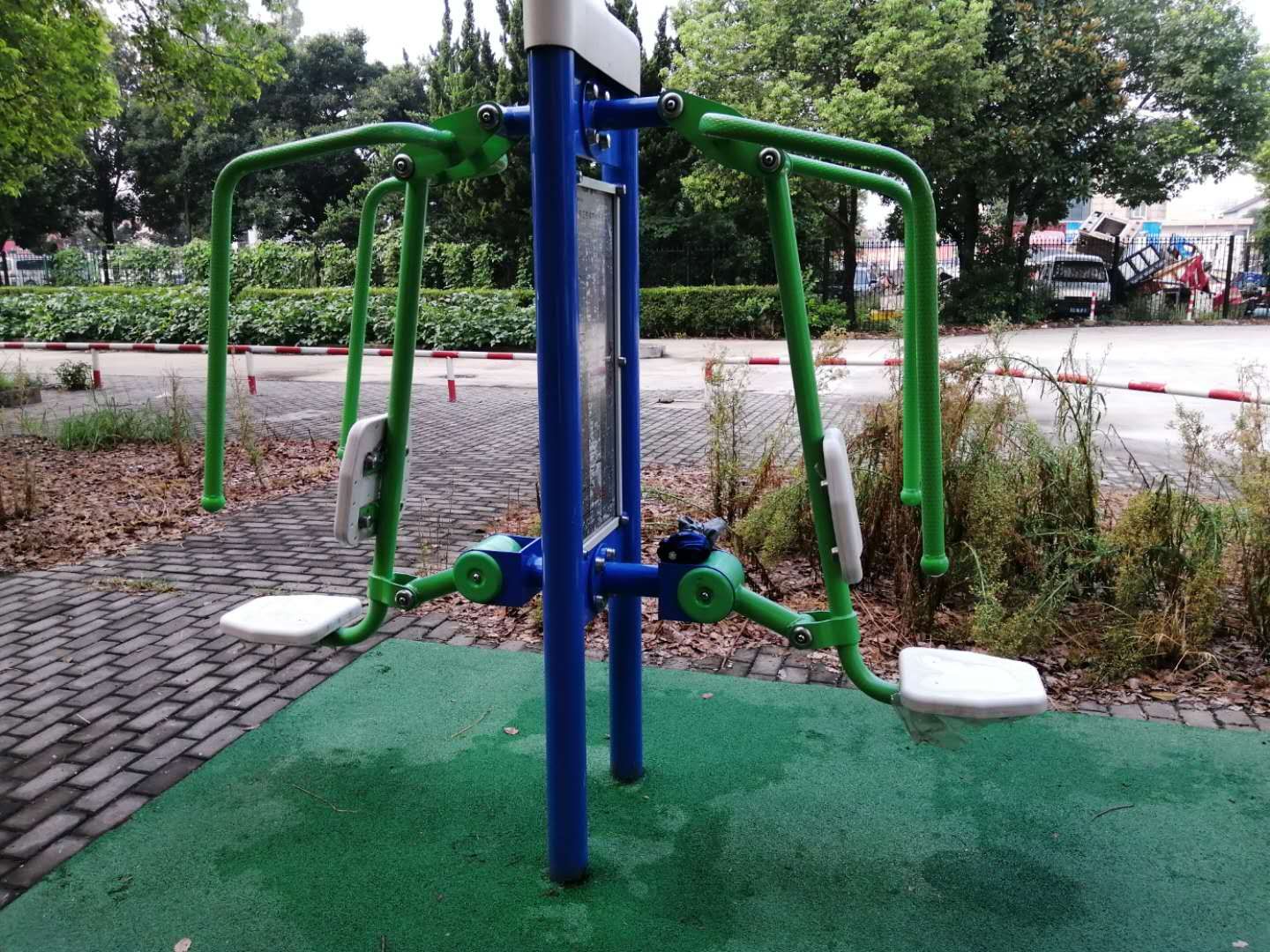 雙立柱推力訓(xùn)練器 雙立柱推力訓(xùn)練器