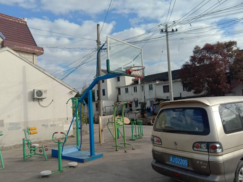 杜尹村6隊(duì)籃球場(chǎng)