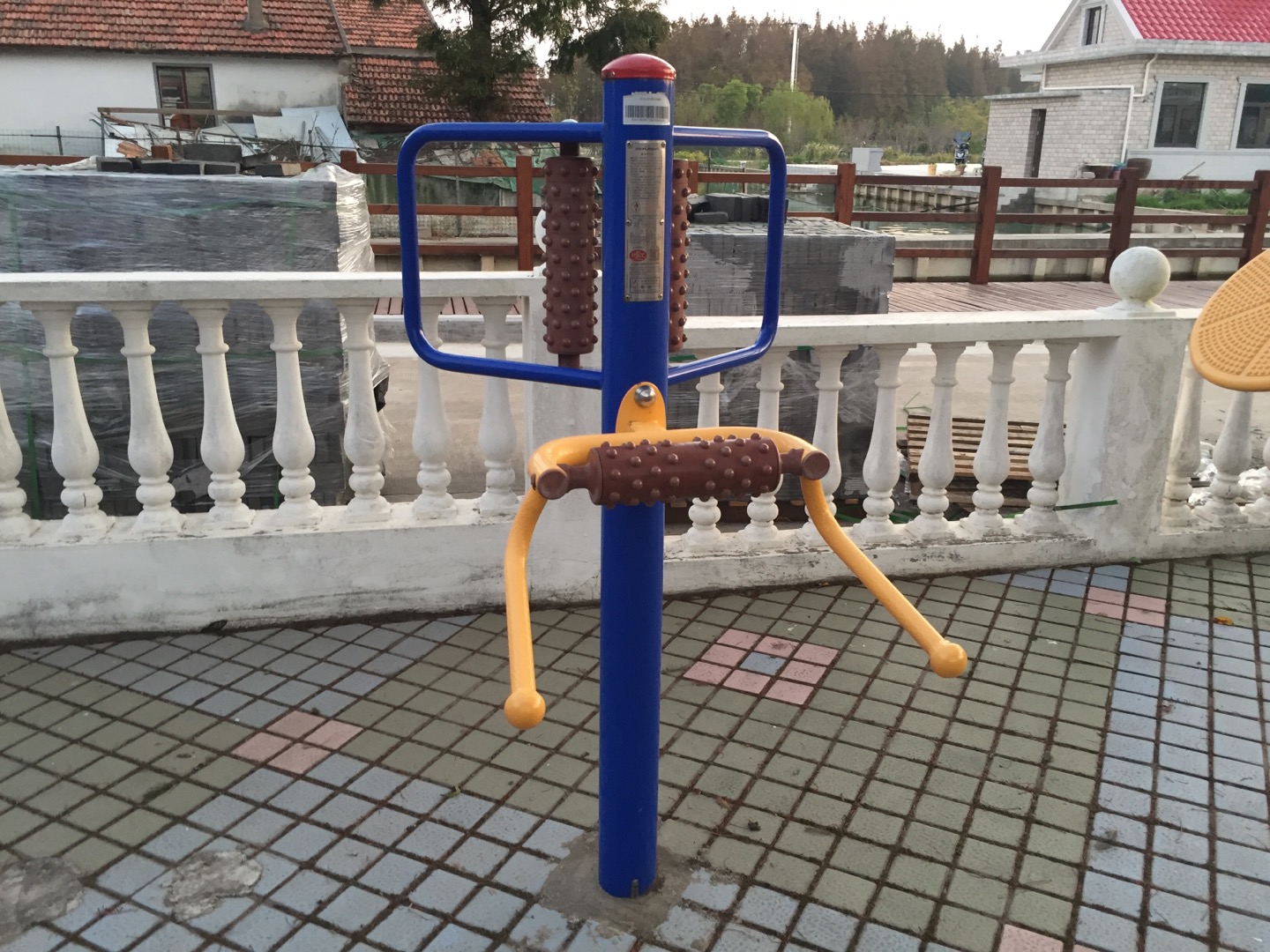 腰背按摩器 腰背按摩器