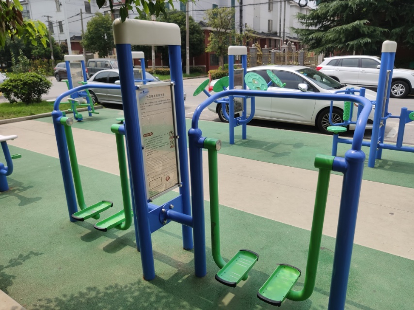 雙位太空漫步機