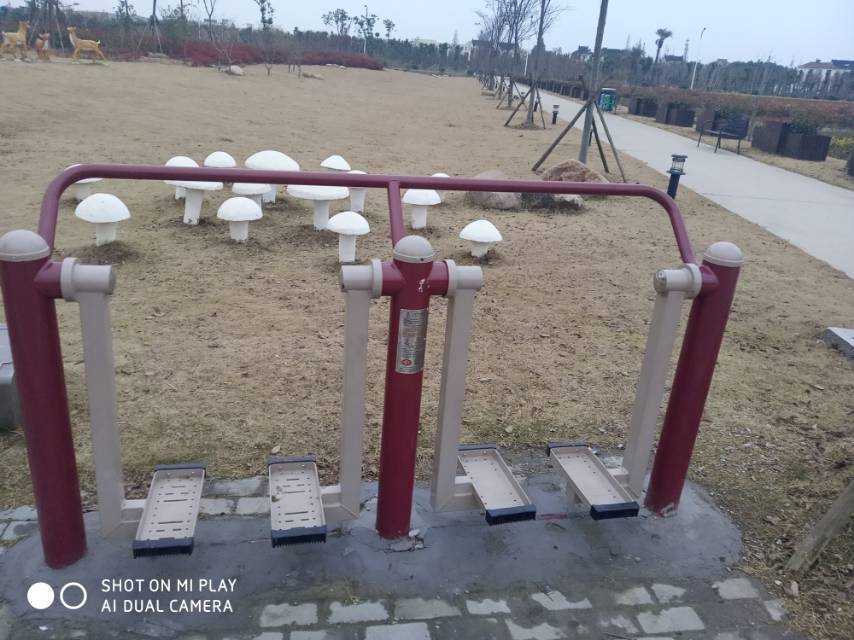 二位太空漫步機(jī) 二位太空漫步機(jī)