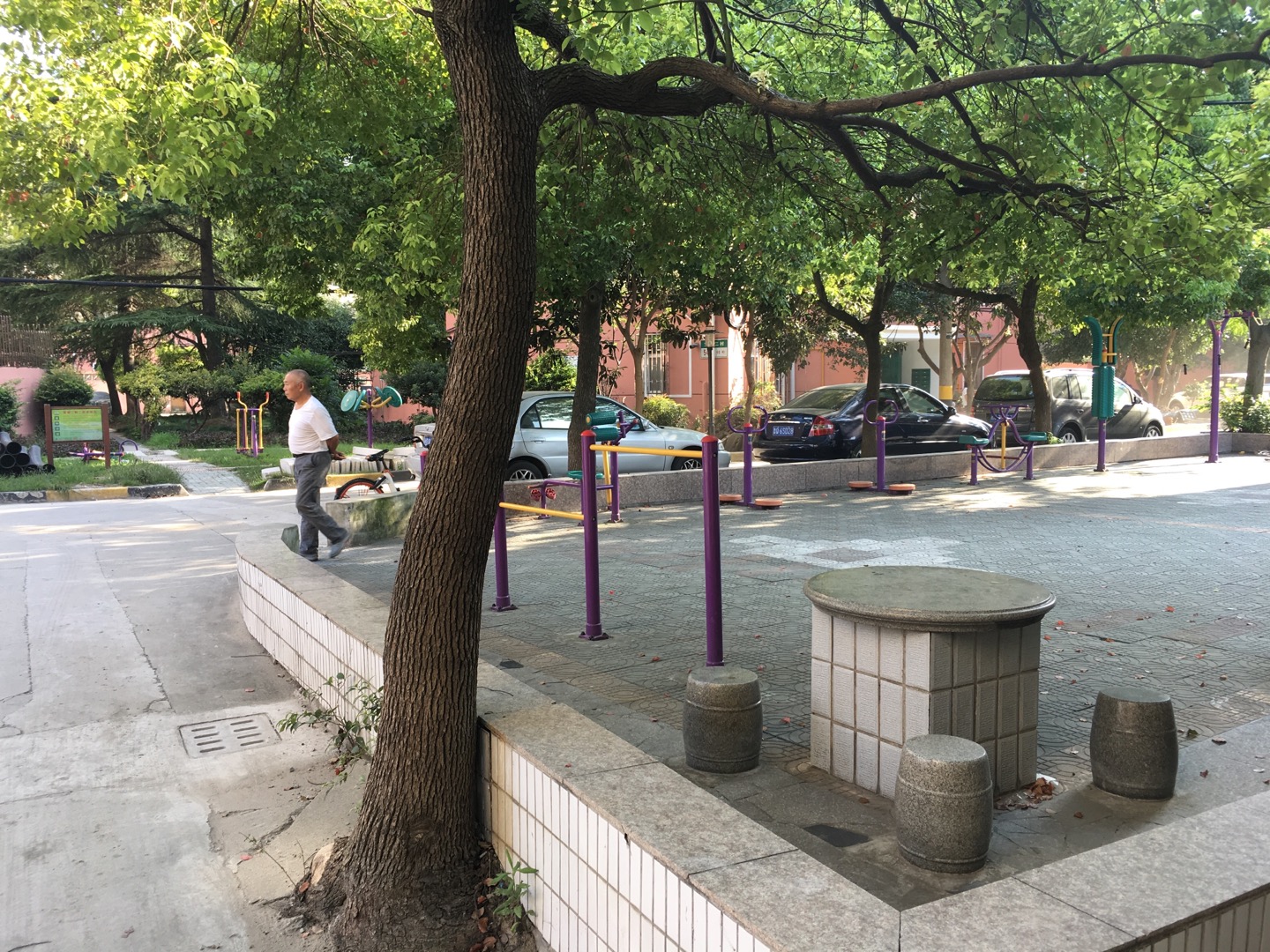 寶林二村居委健身點 2