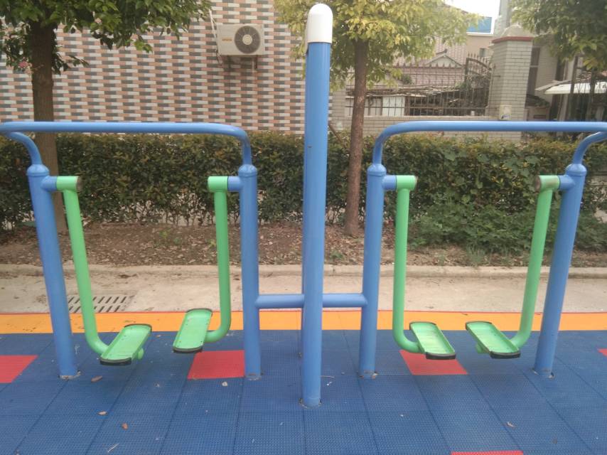 雙立柱太空漫步器 雙立柱太空漫步器