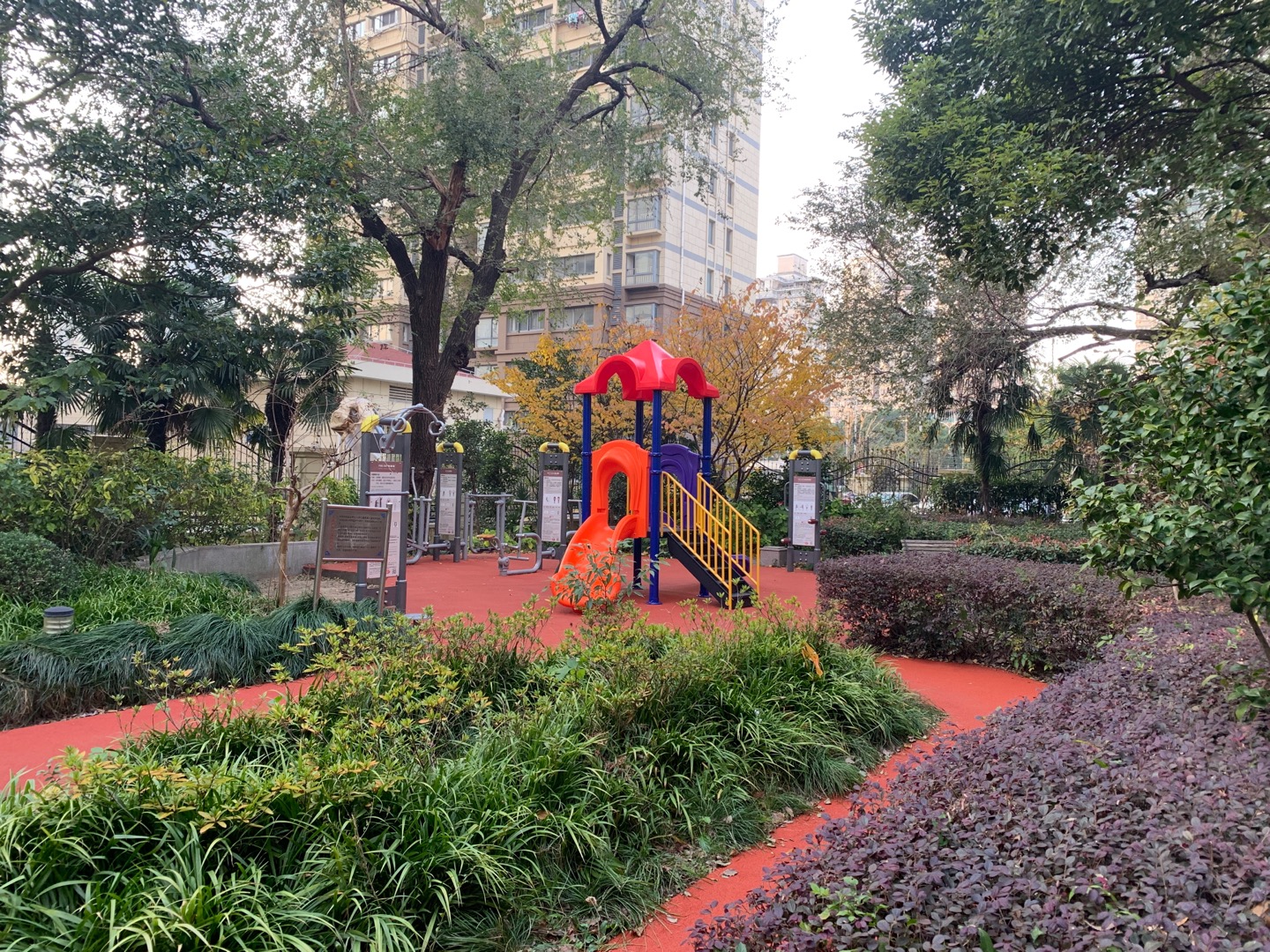 柳營(yíng)居委健身苑點(diǎn)