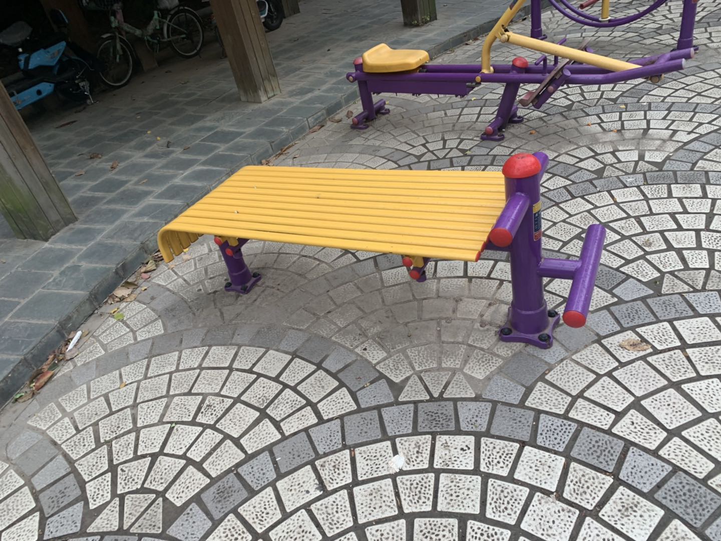 仰臥起平臺(tái)