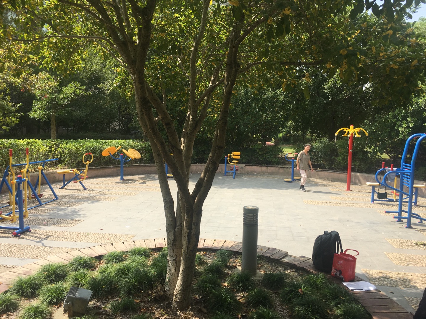 北奧園4號(hào)益智健身點(diǎn)