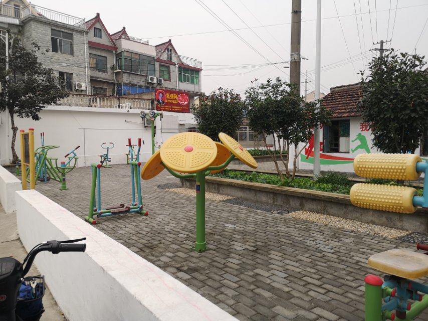 航東村十一組健身苑點(diǎn)