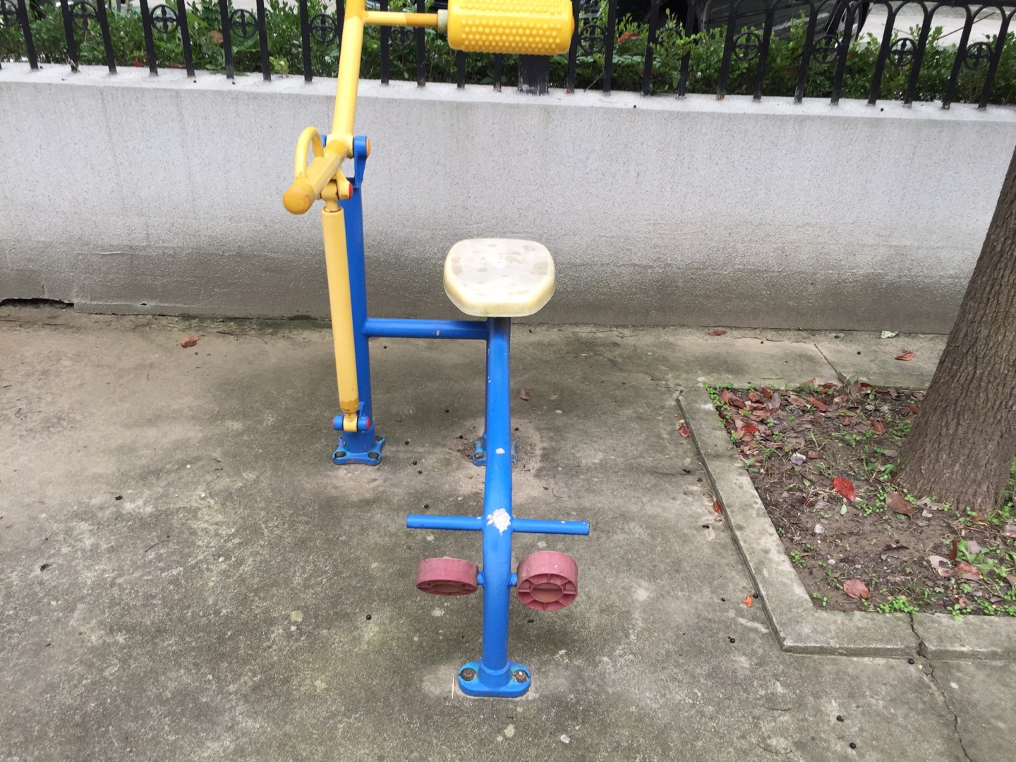 腹背鍛煉器 腹背鍛煉器