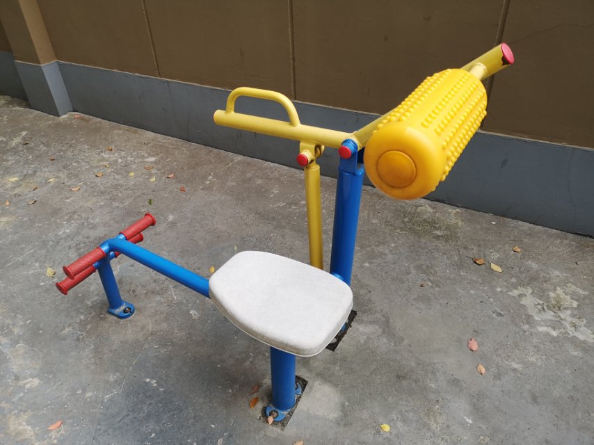 腹背鍛煉器 腹背鍛煉器