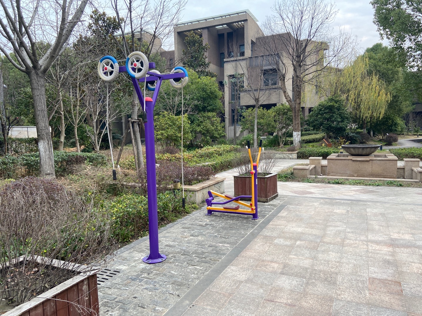 遠(yuǎn)香湖9號(hào)小區(qū)市民健身點(diǎn)