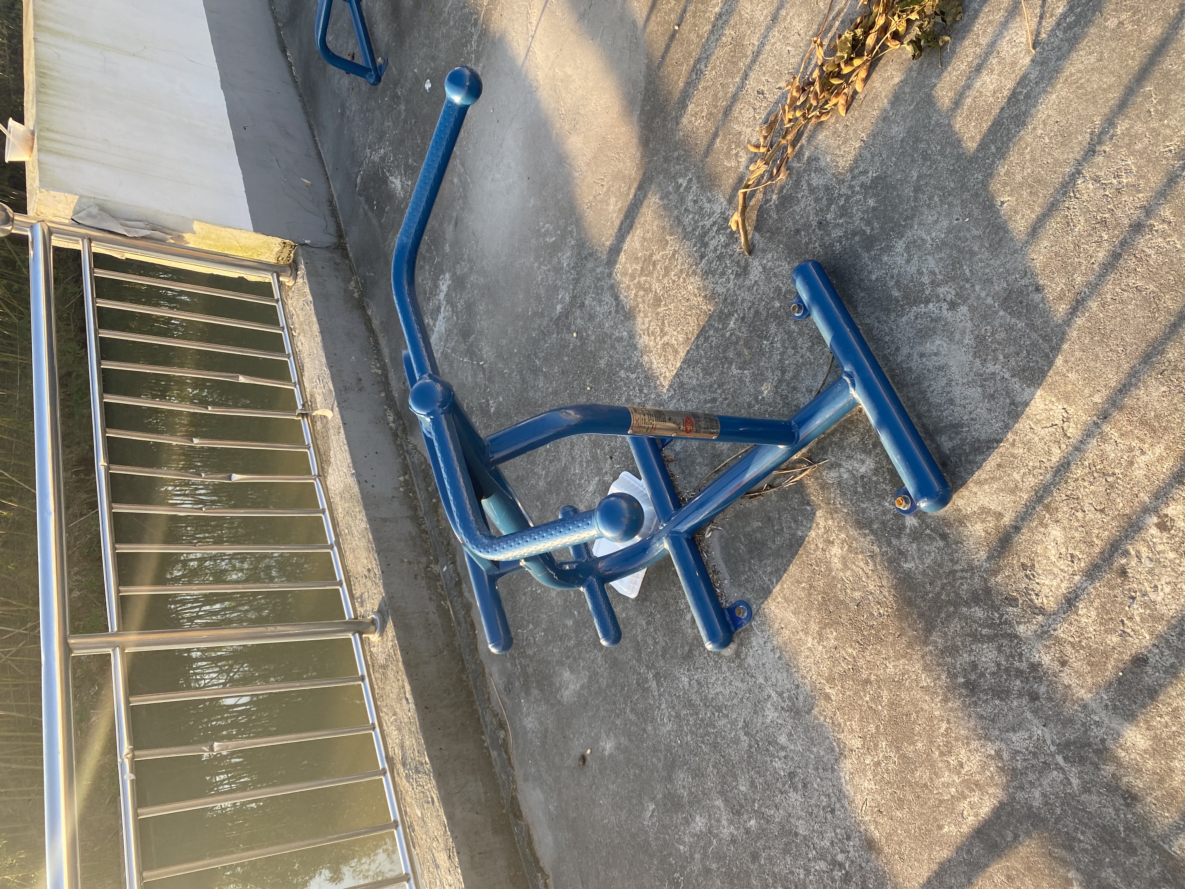 背肌訓(xùn)練器