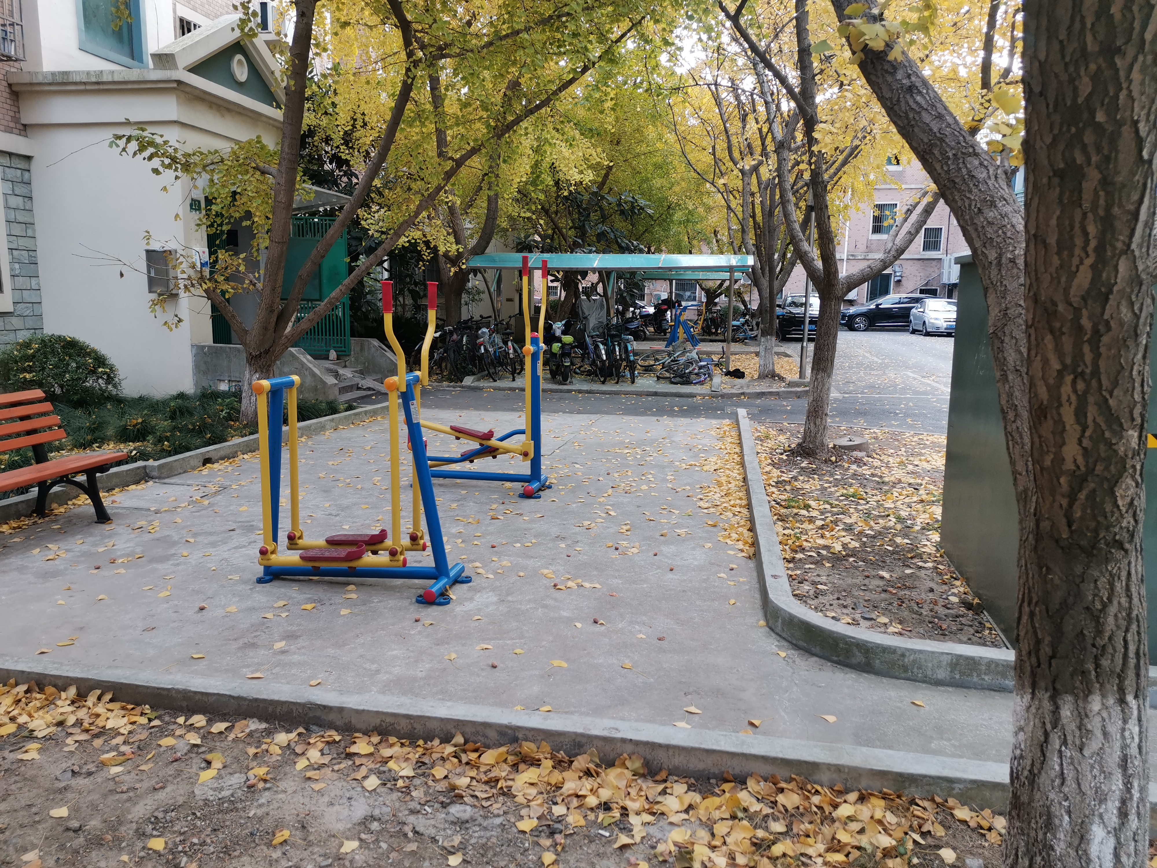 金桐居委健身苑點(diǎn)