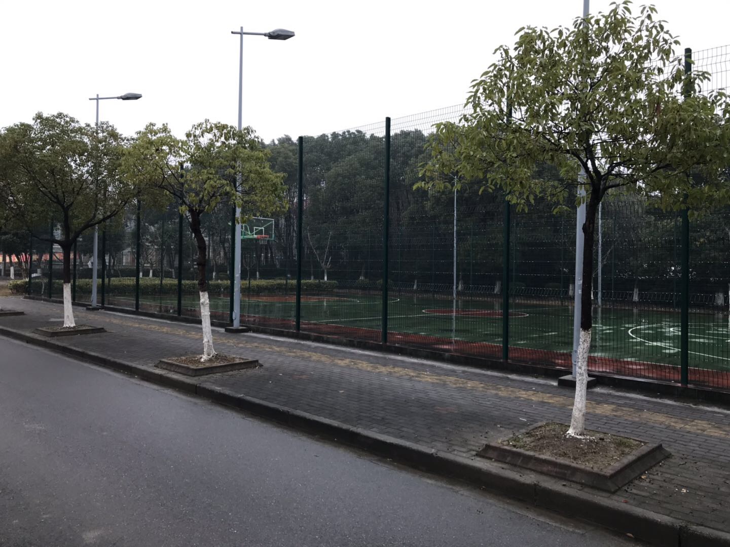 南團公路籃球場