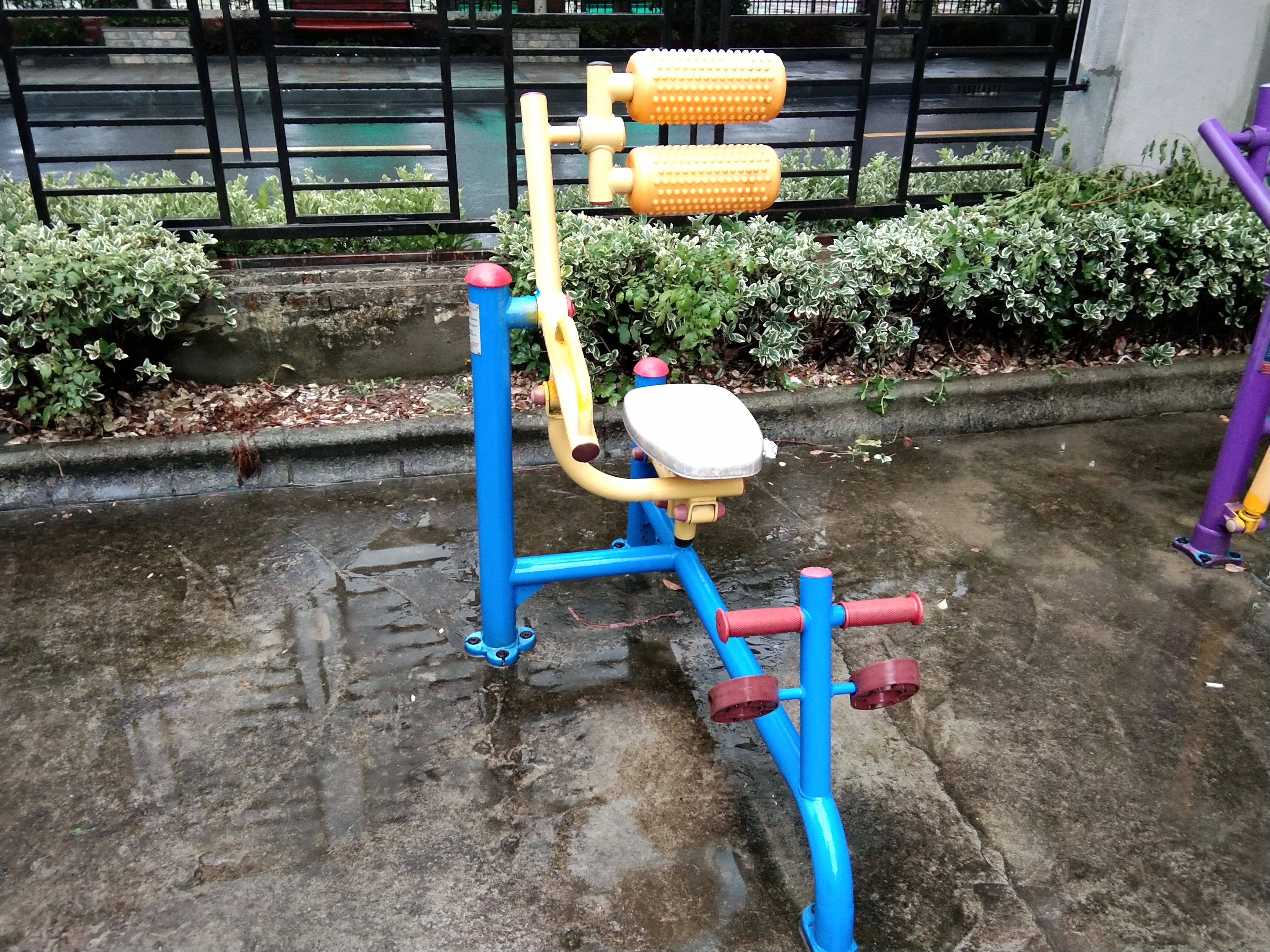 自重腰腹器 自重腰腹器