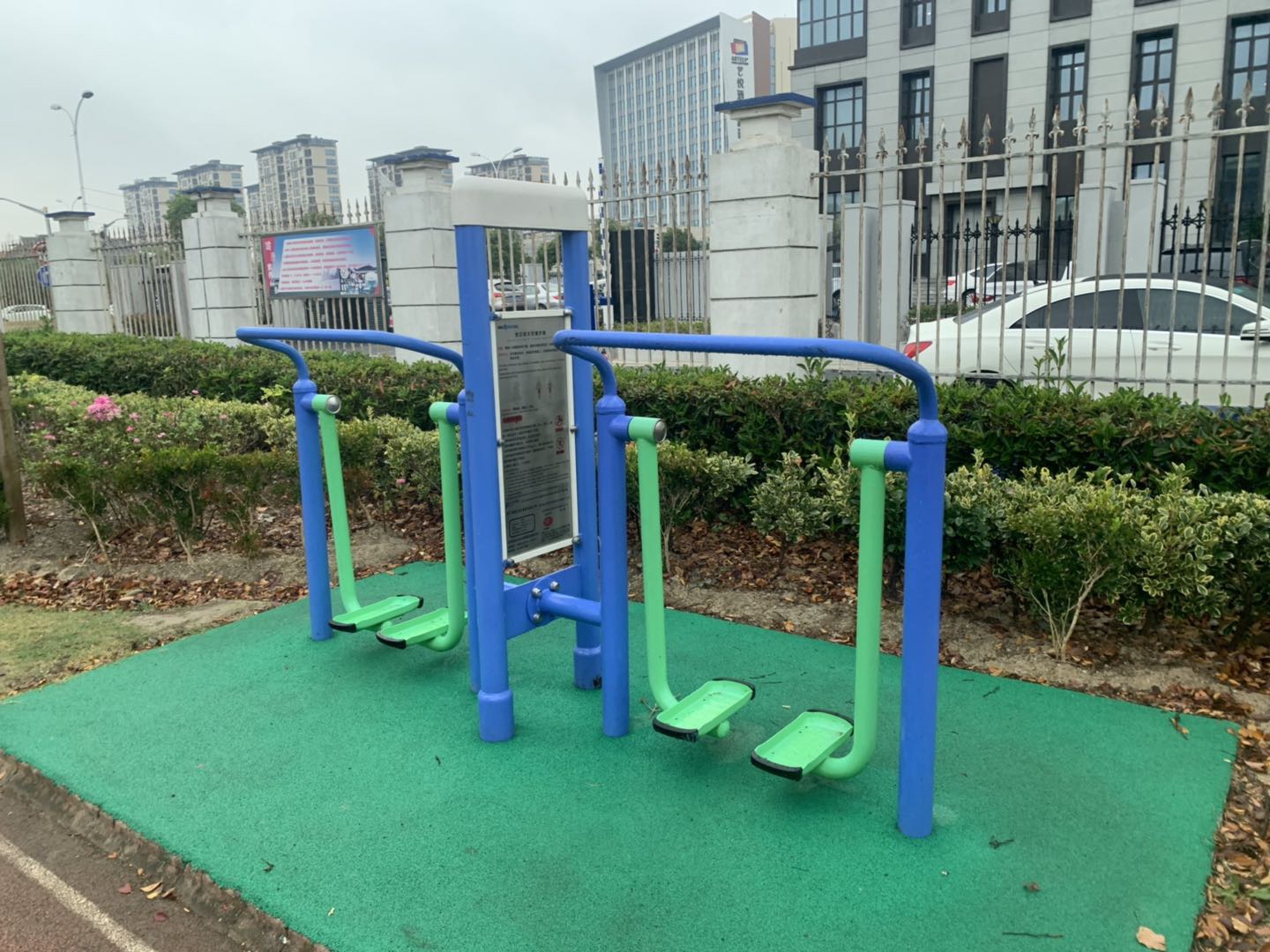 雙立柱太空漫步器