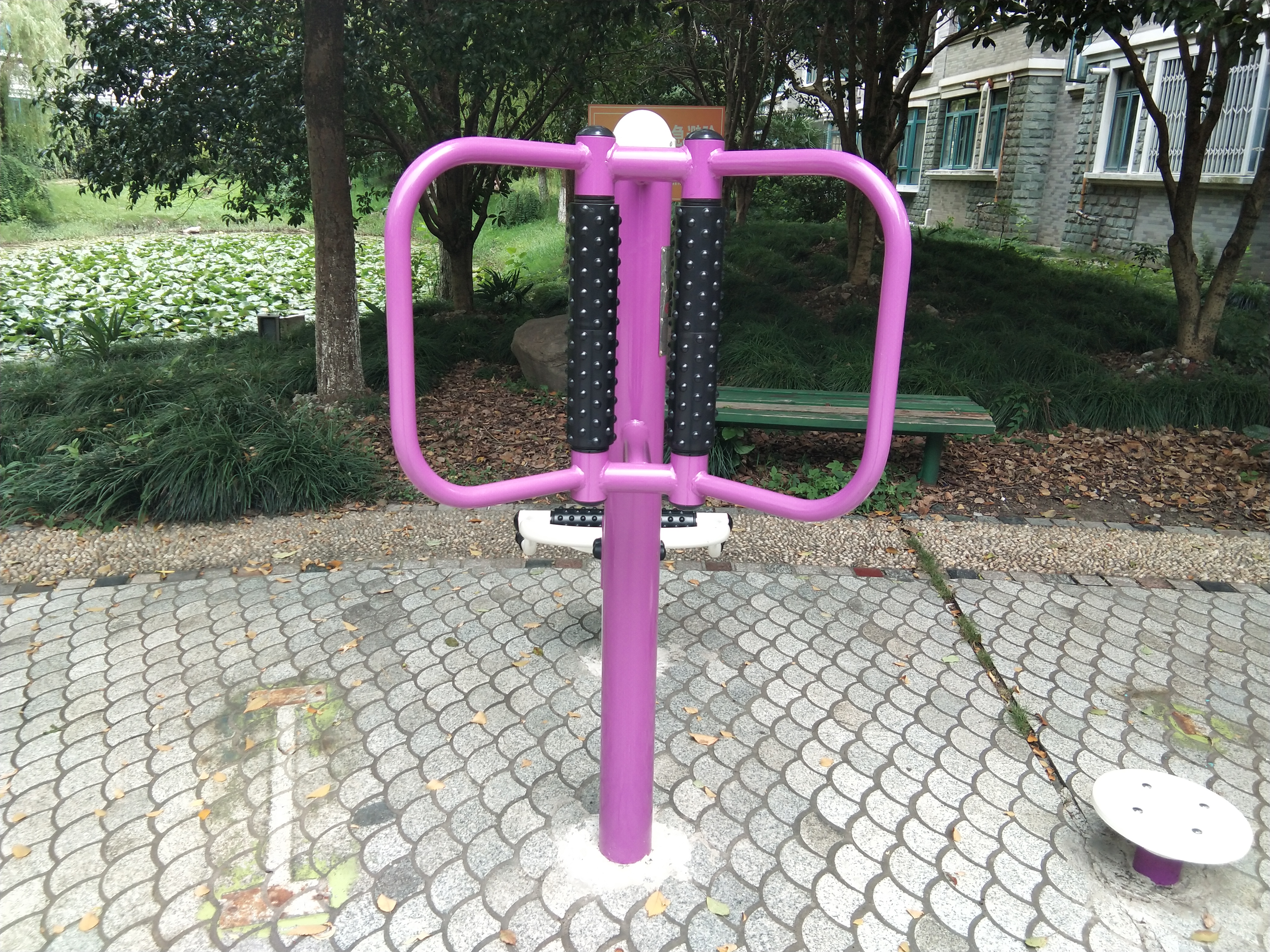 坐式腰背按摩器