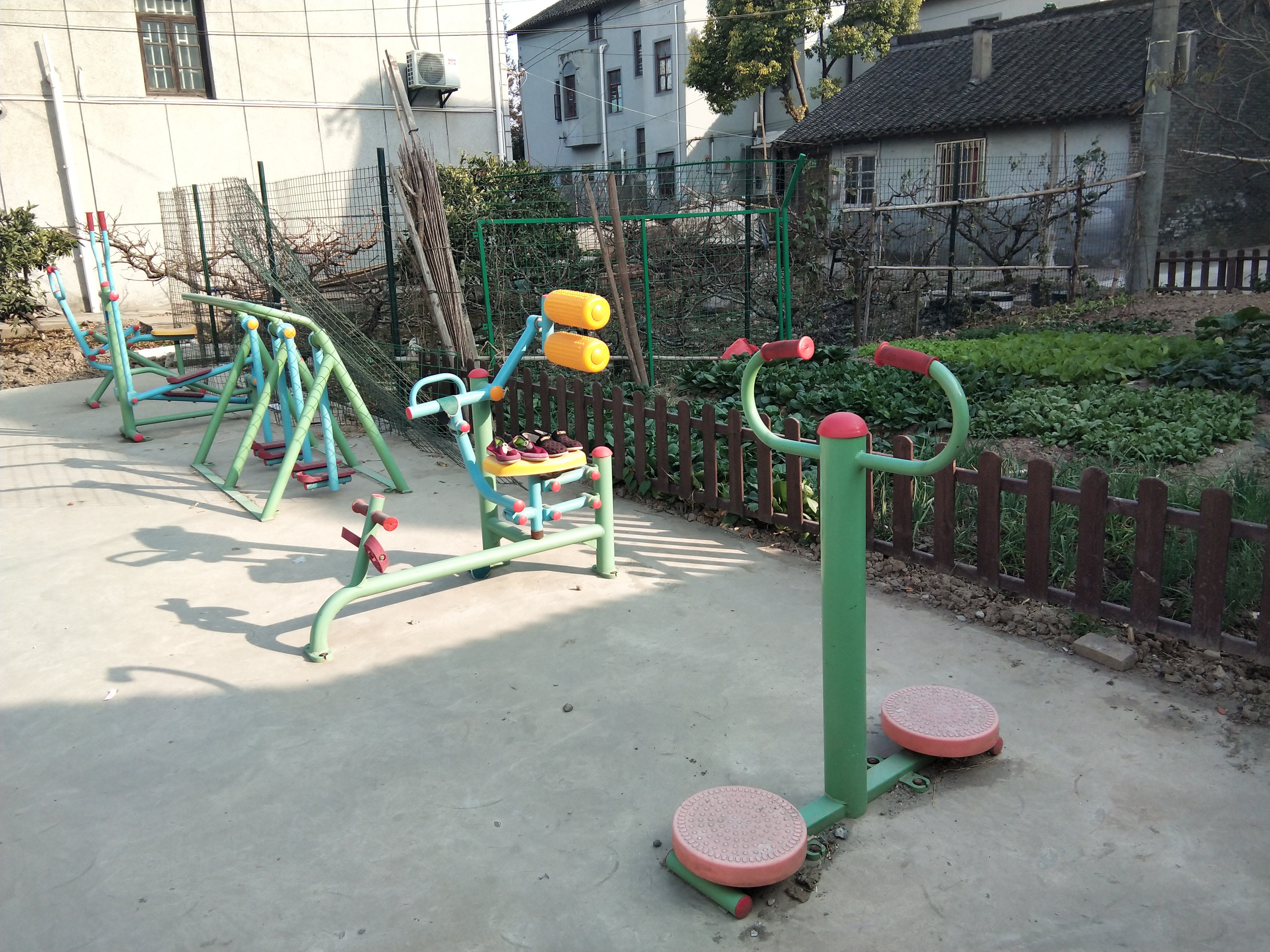 界浜村17組健身點