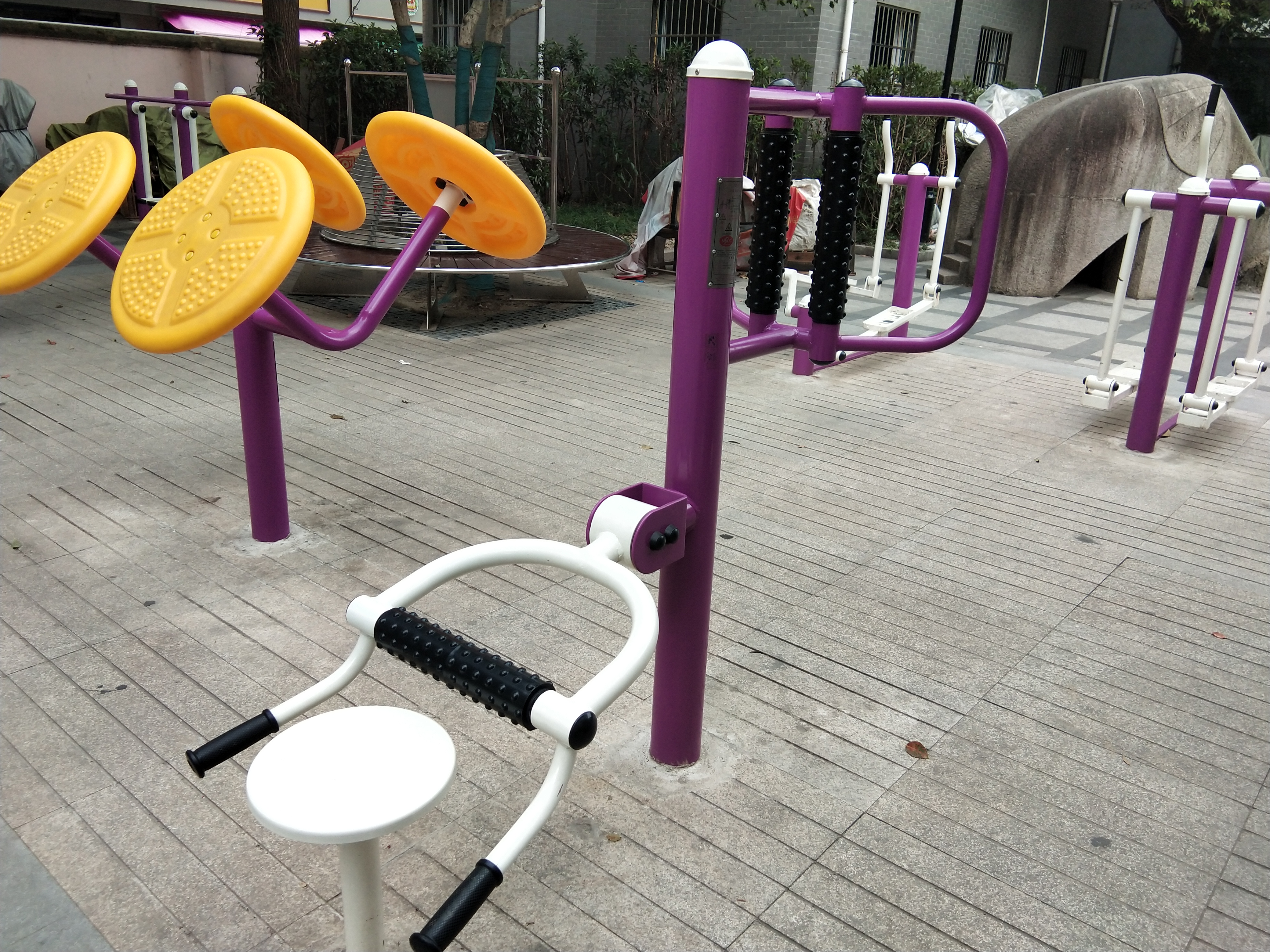 坐式腰背按摩器 坐式腰背按摩器