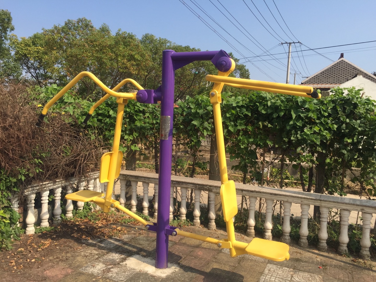 坐推坐拉器 坐推坐拉器