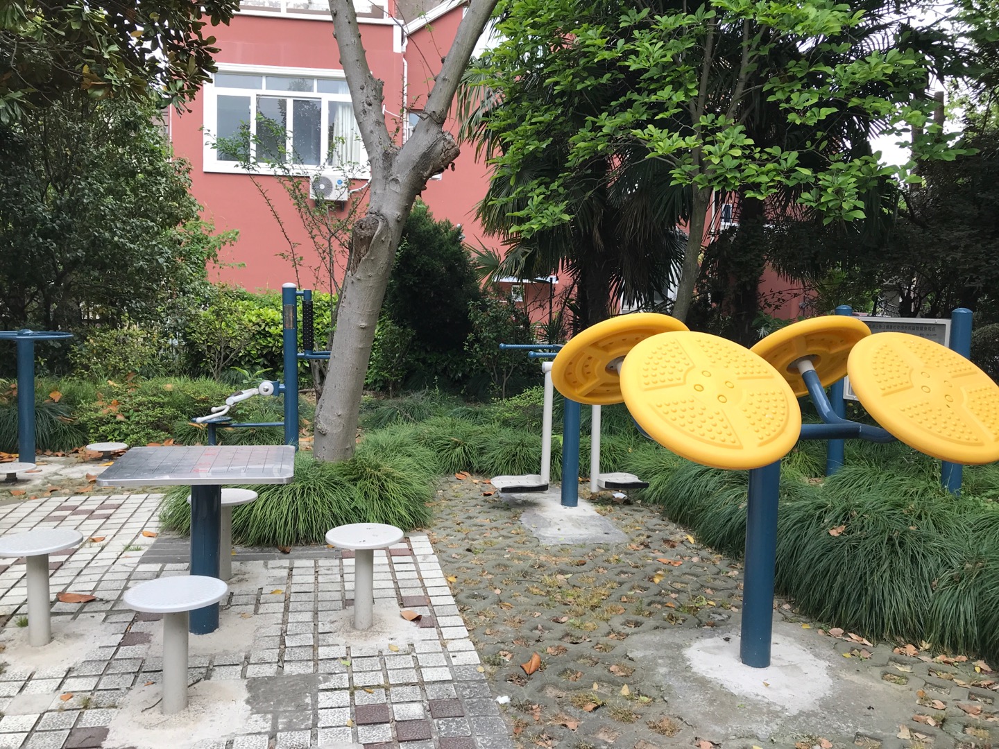 康虹花園市民益智健身苑點(diǎn)