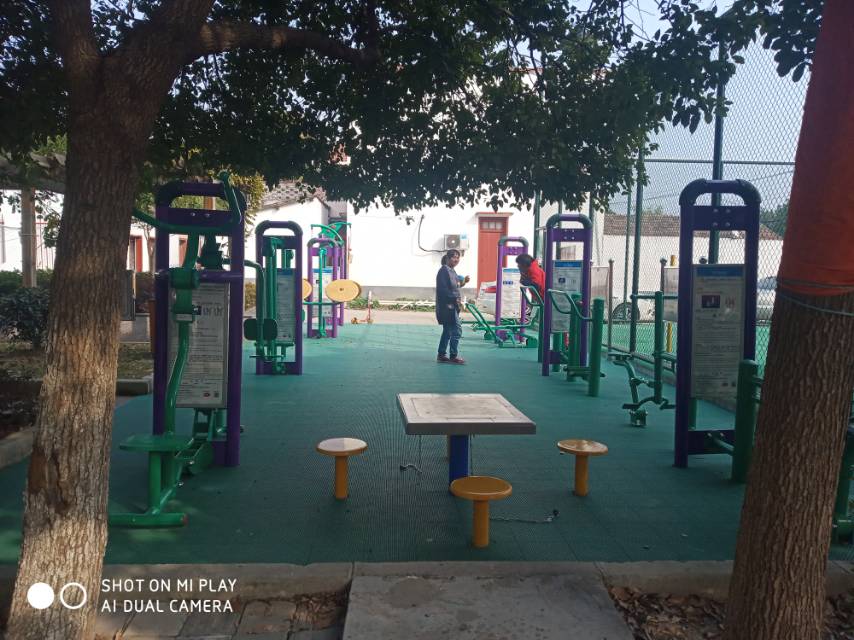 遠(yuǎn)景村公共運(yùn)動(dòng)場(chǎng)