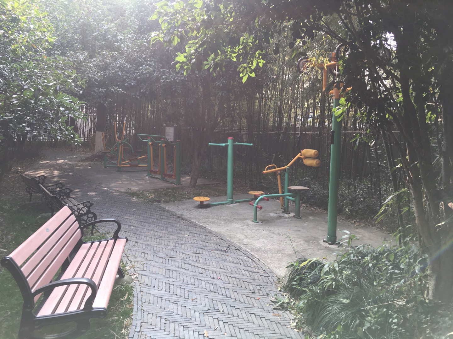 永兆居委健身點(diǎn)