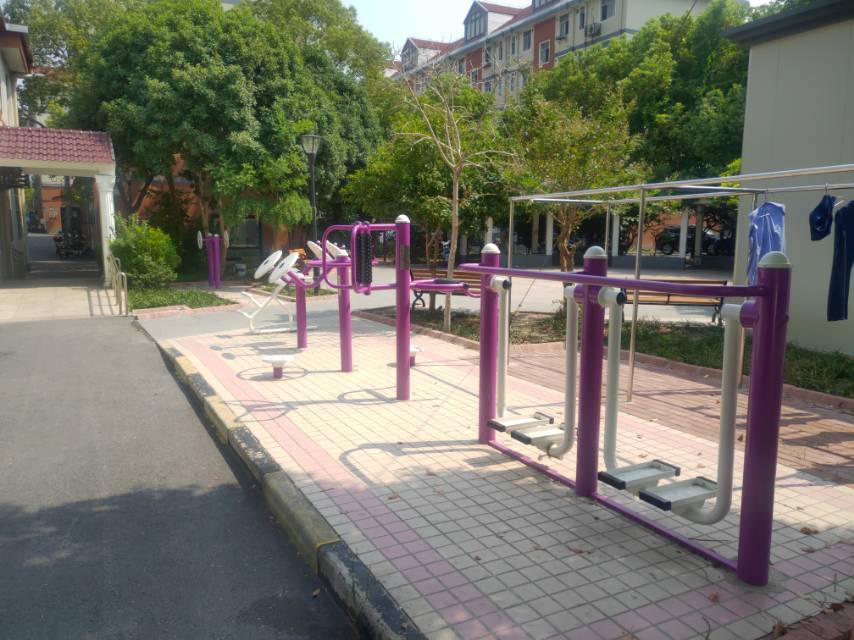 高樂(lè)愛(ài)民苑健身點(diǎn)