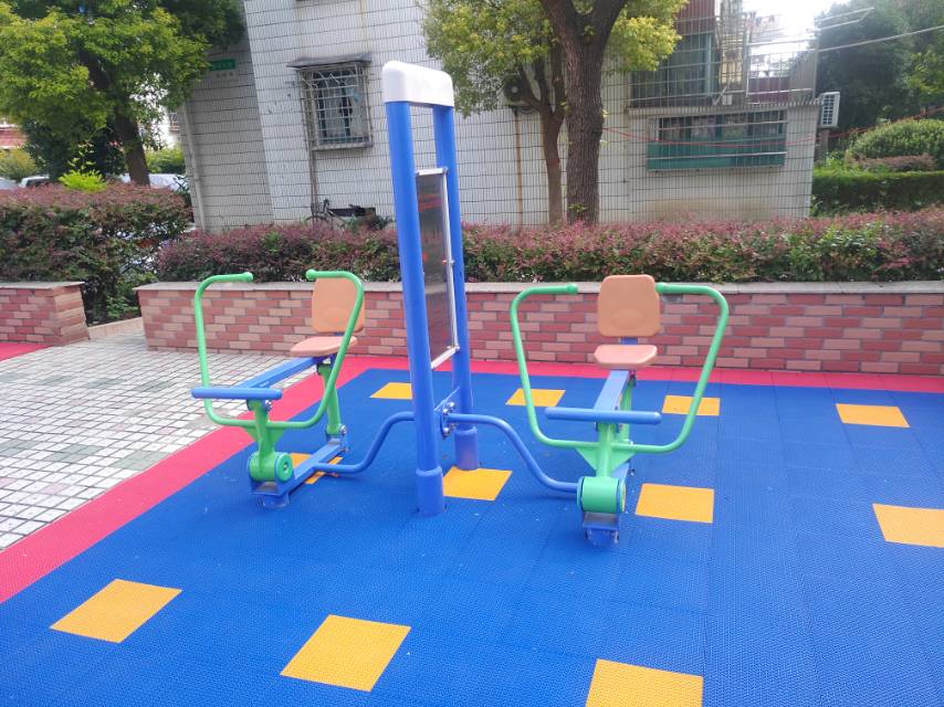 雙立柱平推平拉訓練器