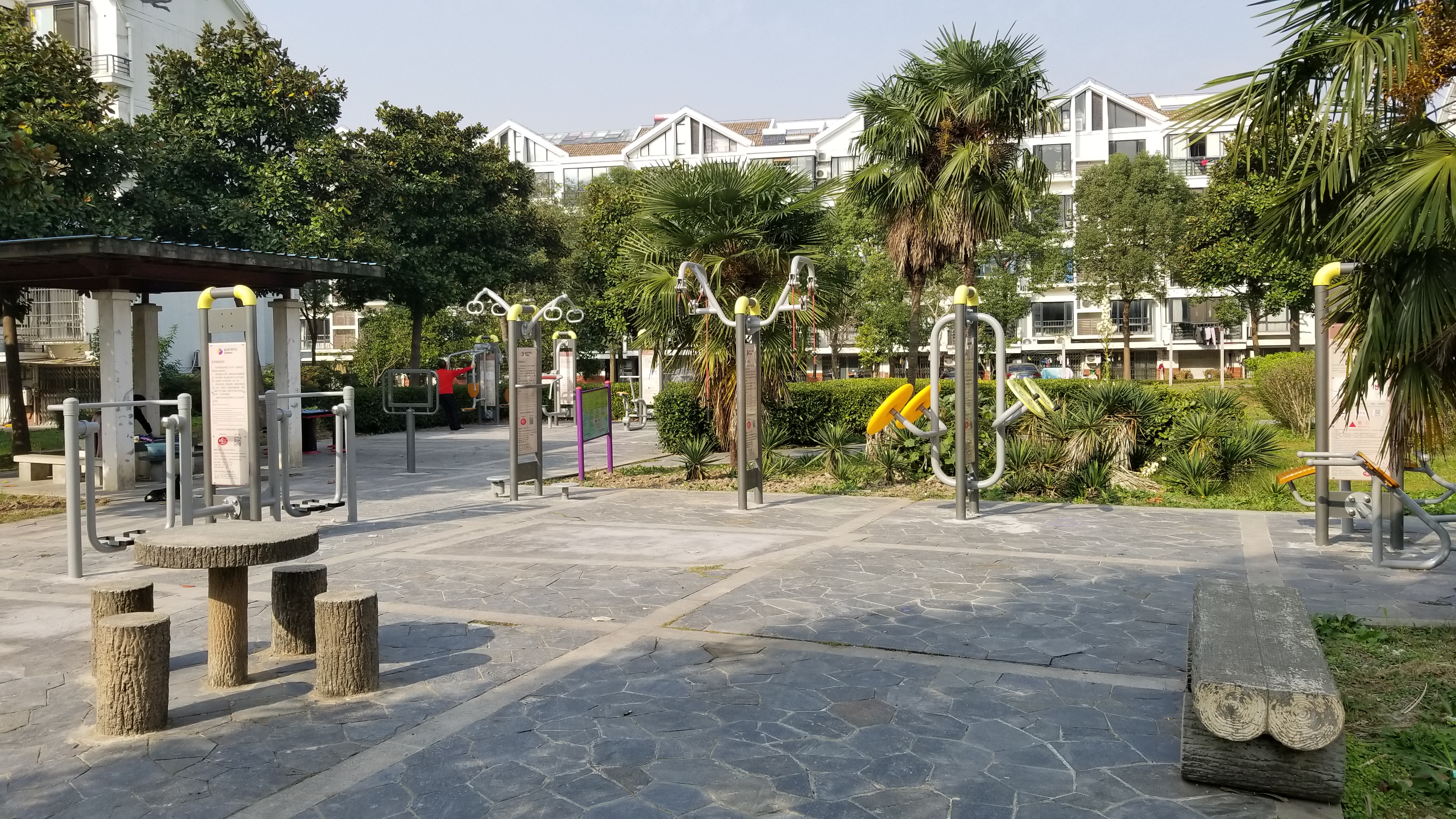 北唐新苑6號(hào)健身點(diǎn)