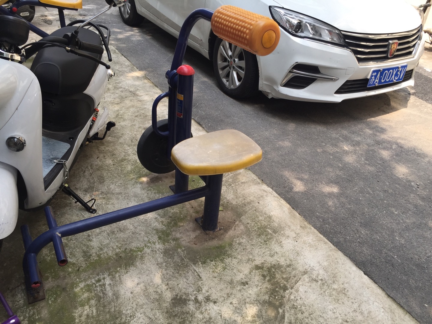 腹背鍛煉器 腹背鍛煉器