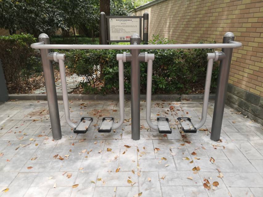 雙位太空漫步機(jī)