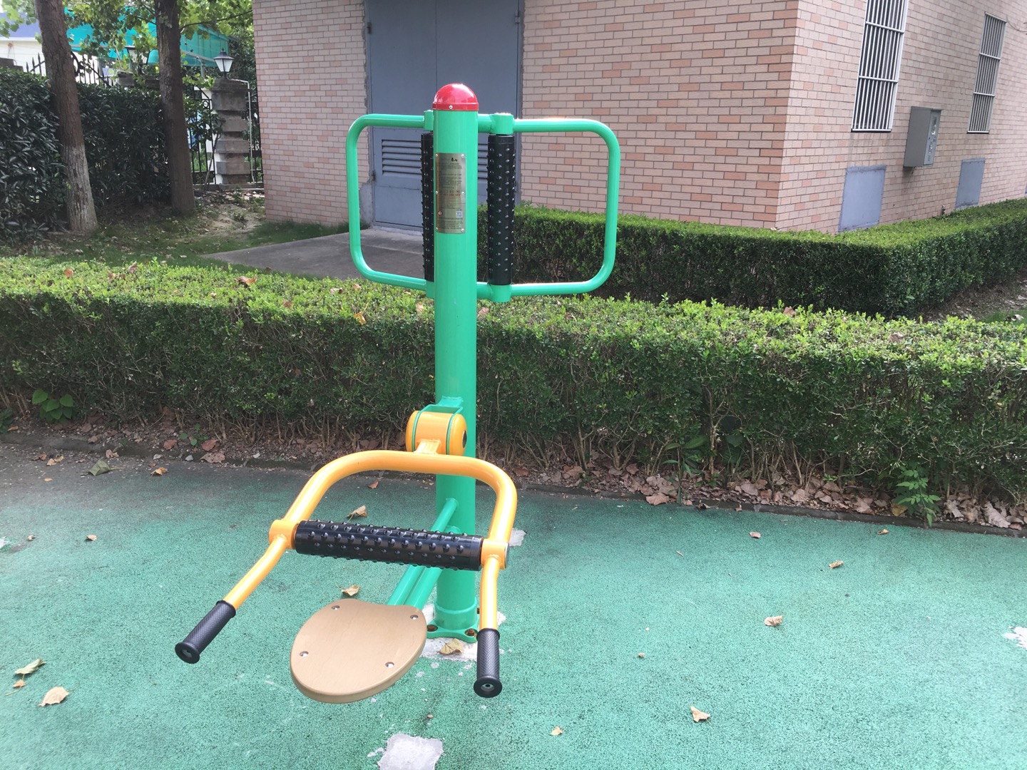 坐式腰背按摩器 坐式腰背按摩器