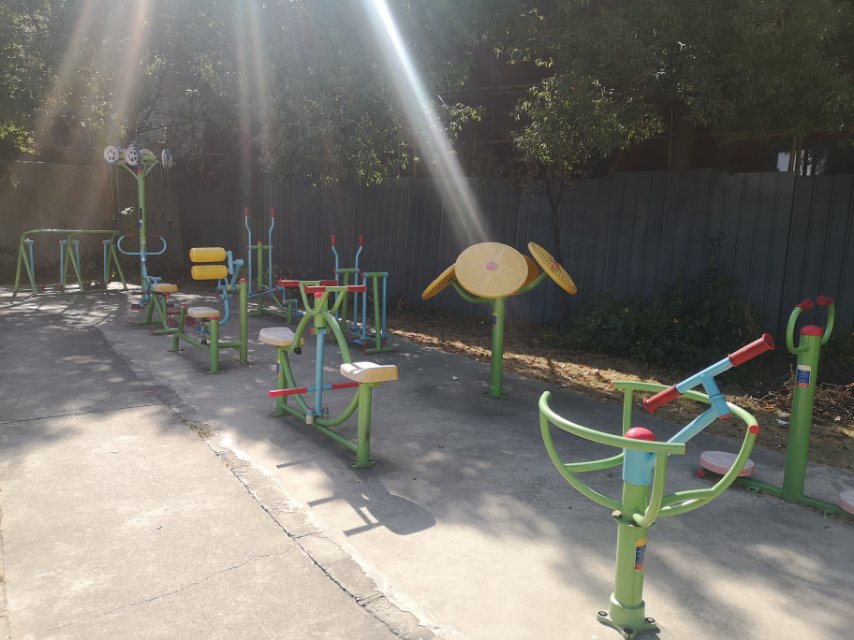 立地東方苑健身苑點(diǎn)