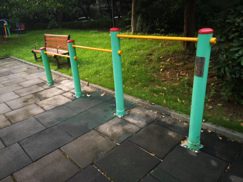 多聯(lián)壓腿架 多聯(lián)壓腿架