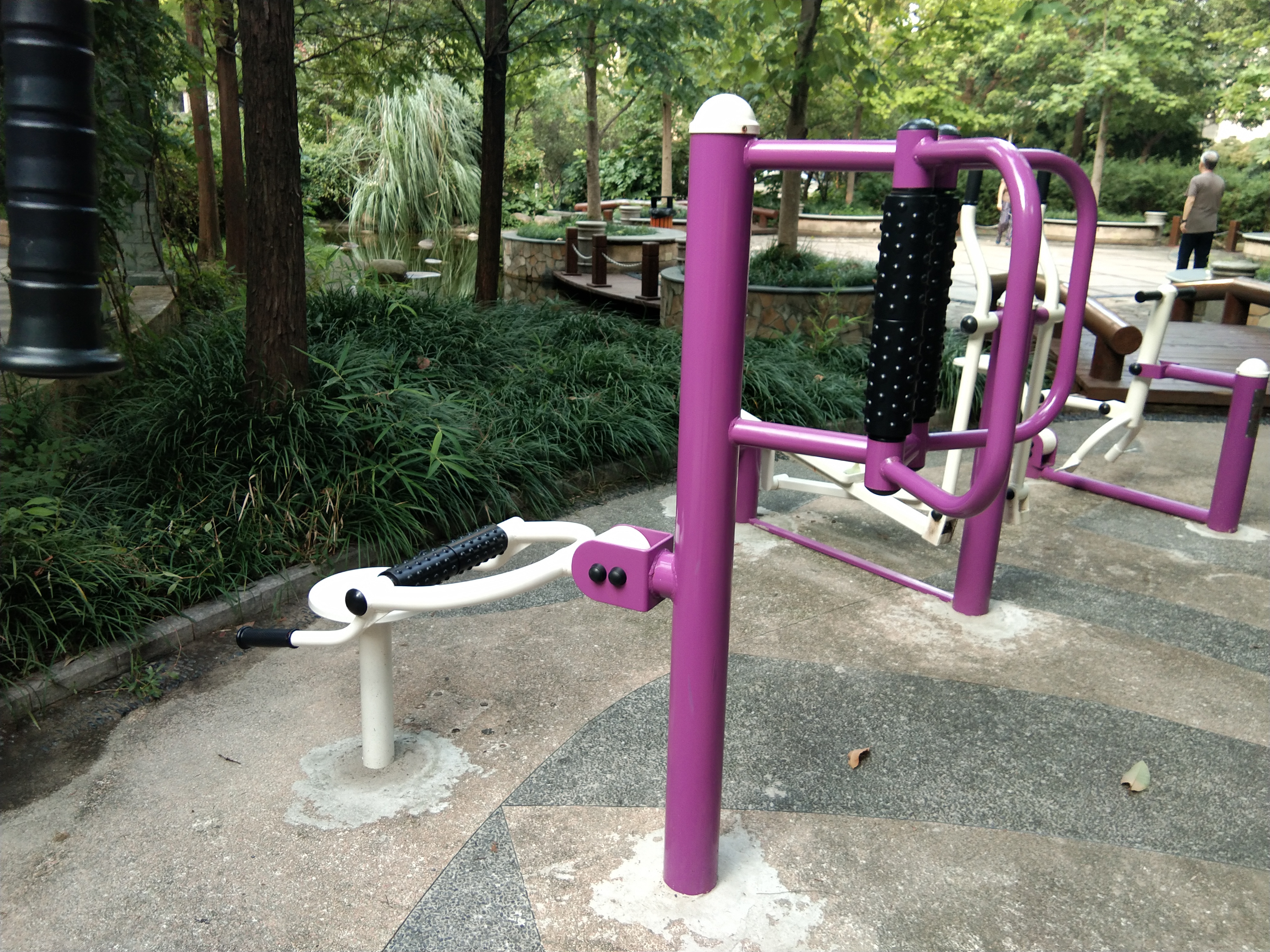 坐式腰背按摩器 坐式腰背按摩器