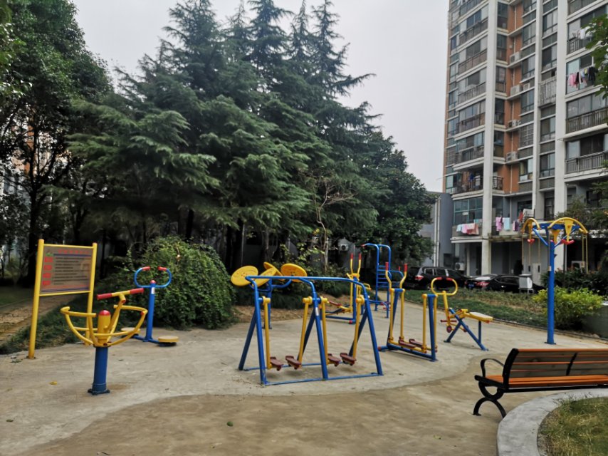 聚鑫苑健身苑點(diǎn)