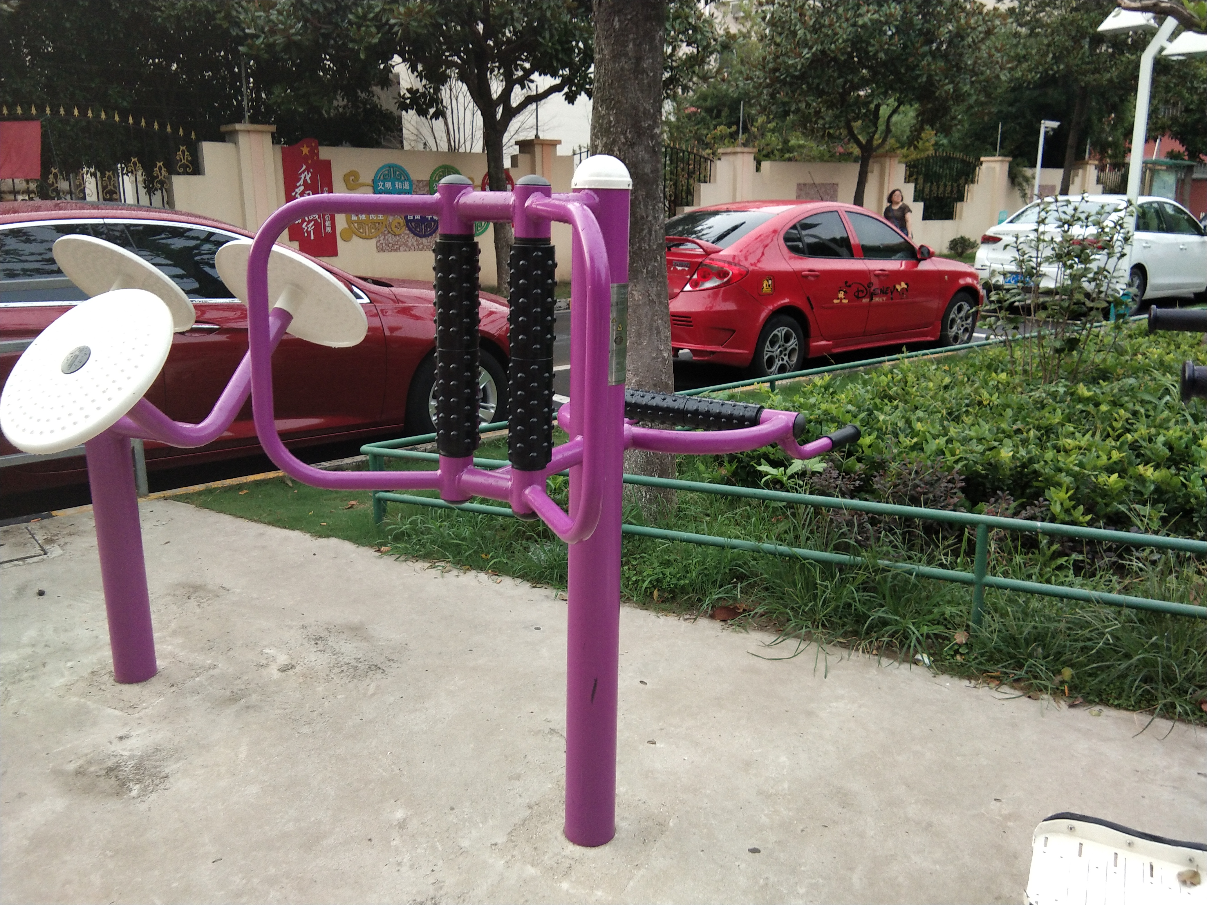 腰背按摩器 腰背按摩器