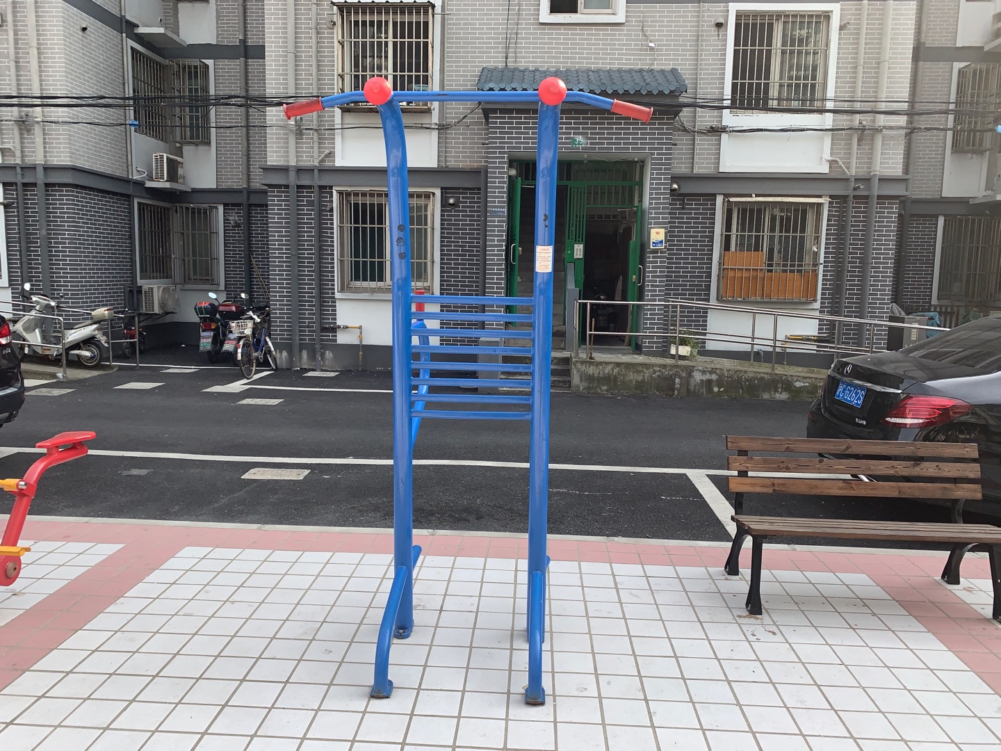 多功能訓(xùn)練器 多功能訓(xùn)練器