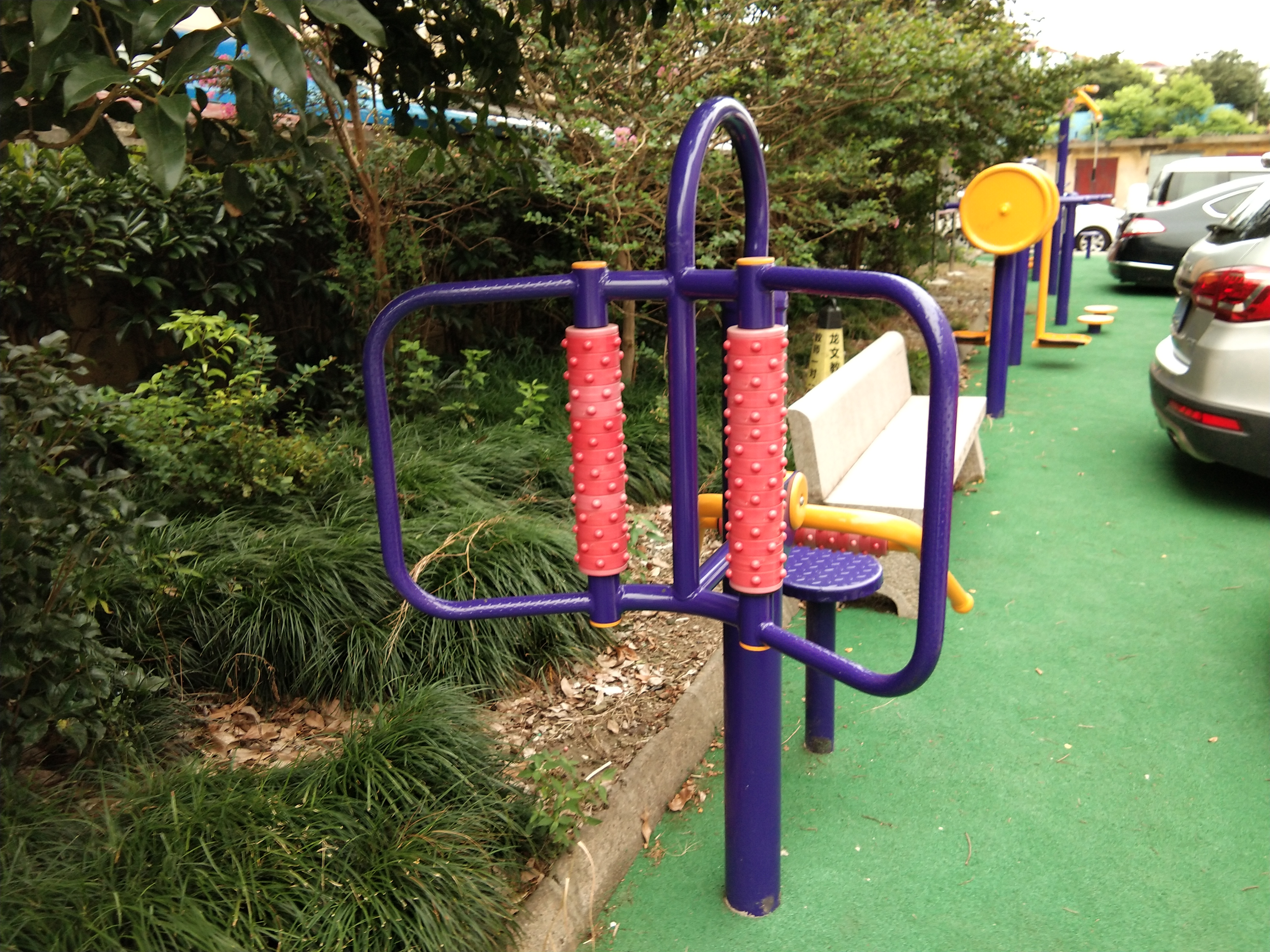 腰背按摩器 腰背按摩器